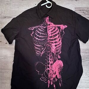 Skull shirt